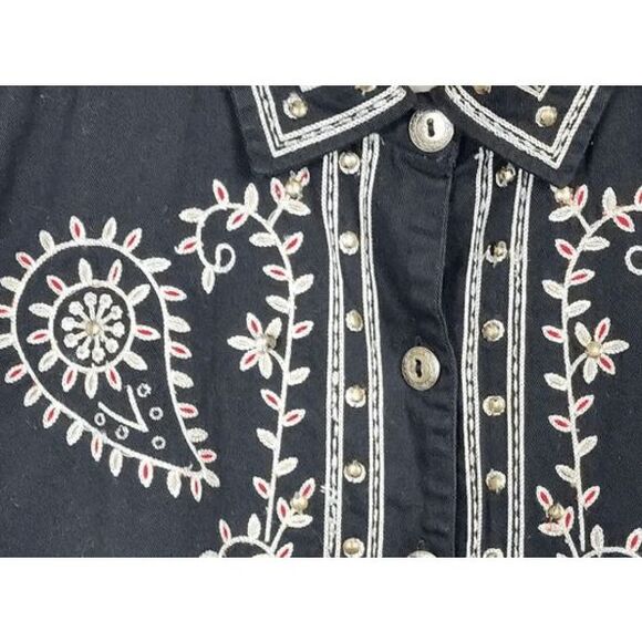 Units Woman Vintage size 1X black Studded Western style Vest - Picture 3 of 5